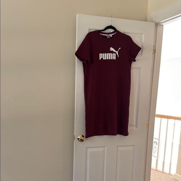 Puma Maroon Casual Dress 21 pit to pit
New without tags - Picture 1 of 3